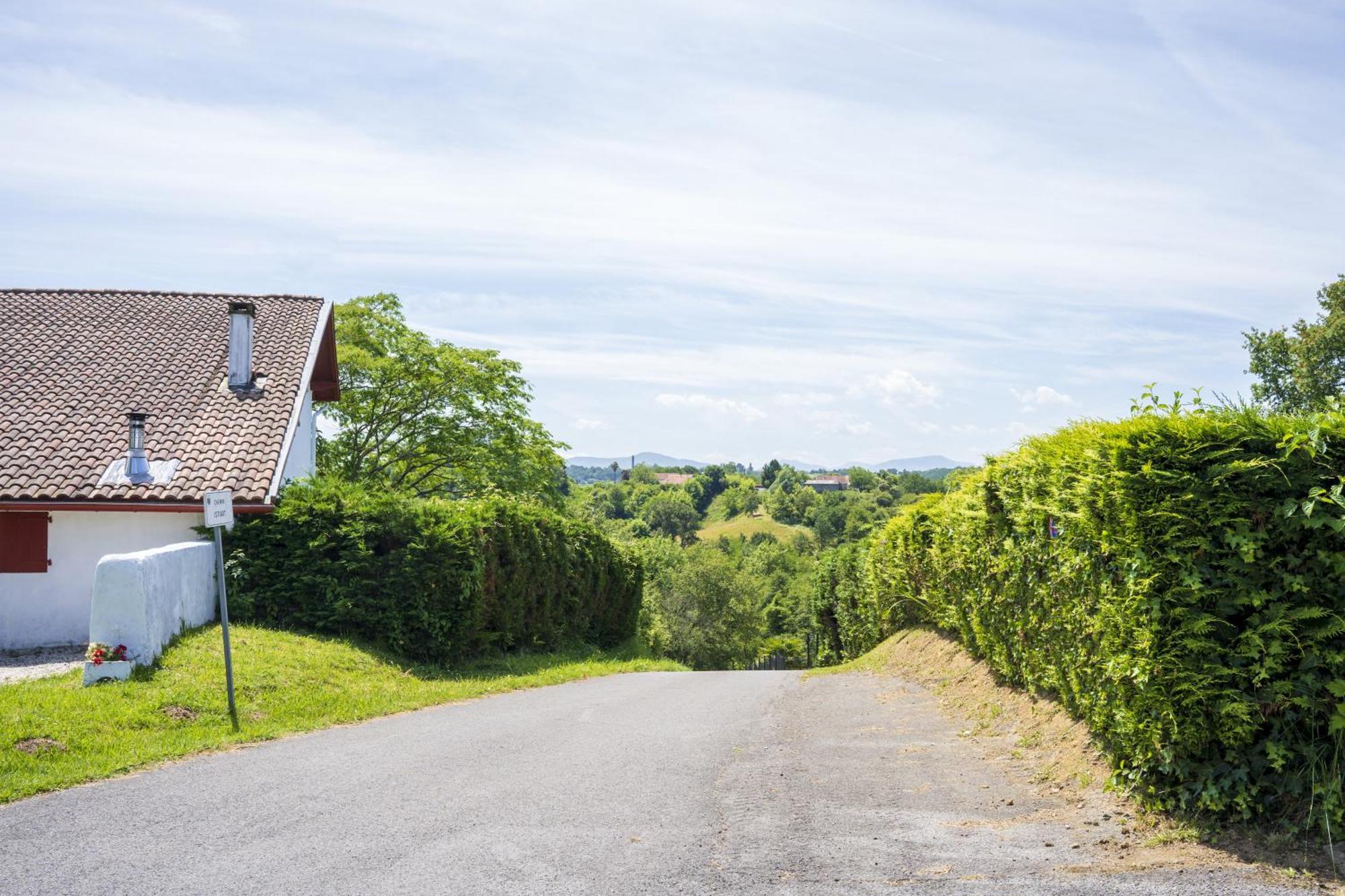 Appartement Dans Maison Urcuit Exteriér fotografie